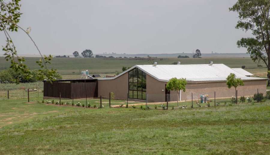 18 Bedroom Property for Sale in Heilbron Free State